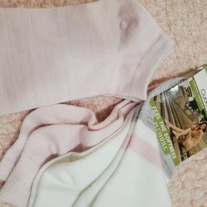 3 Pack Cuddl Duds Socks + Bonus Pair